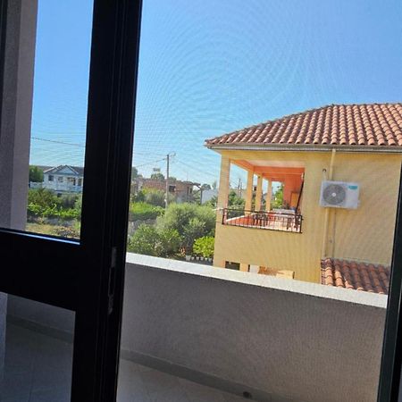 Fani'S Apartment Δυρράχιο Εξωτερικό φωτογραφία